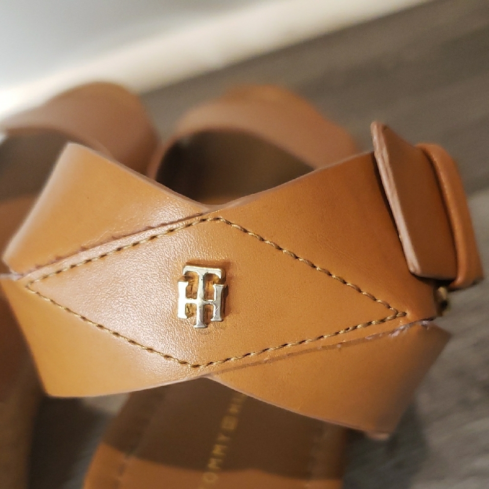 Tommy Hilfiger Tan Wedge Sandals - Picture 4 of 12